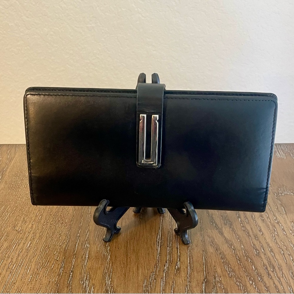 Salvatore Ferragamo Black Leather Women's Wallet - Picture 4 of 13